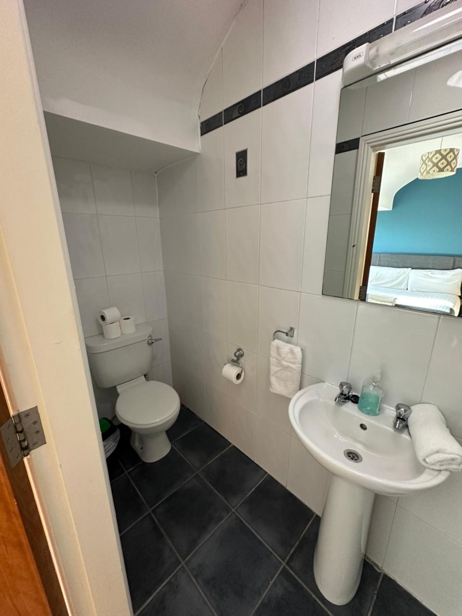 Waterlane Apartments Galway Extérieur photo